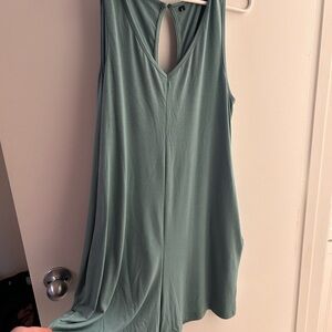 Sleeveless V-Neck Swing Tank Top - Sage Green